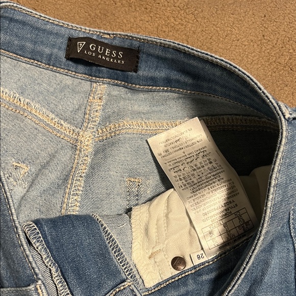 GUESS FADED JEANS - Picture 3 of 3